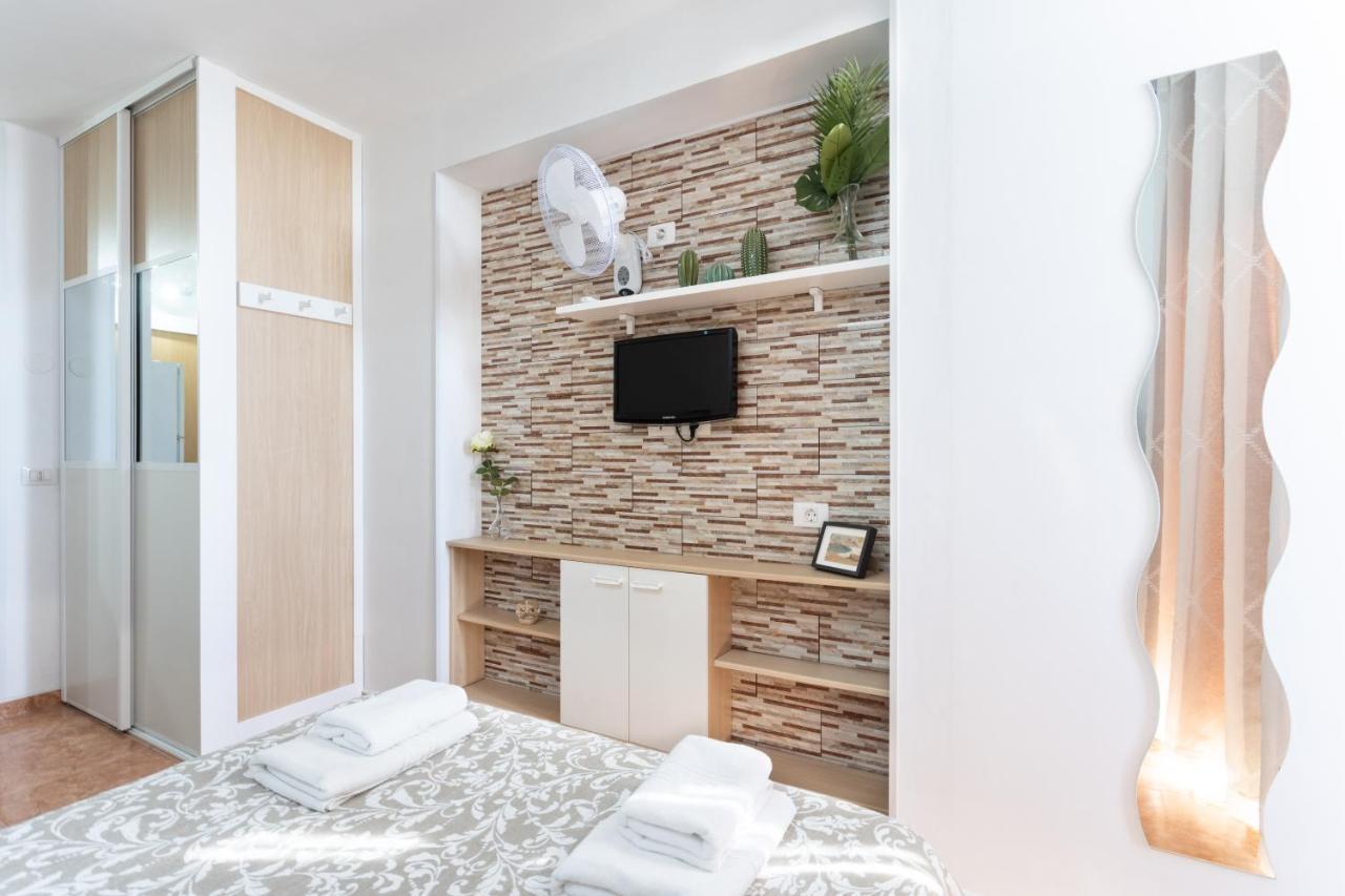 Apartamentos Ohana - Edificio Tonillo Los Cristianos  Bagian luar foto